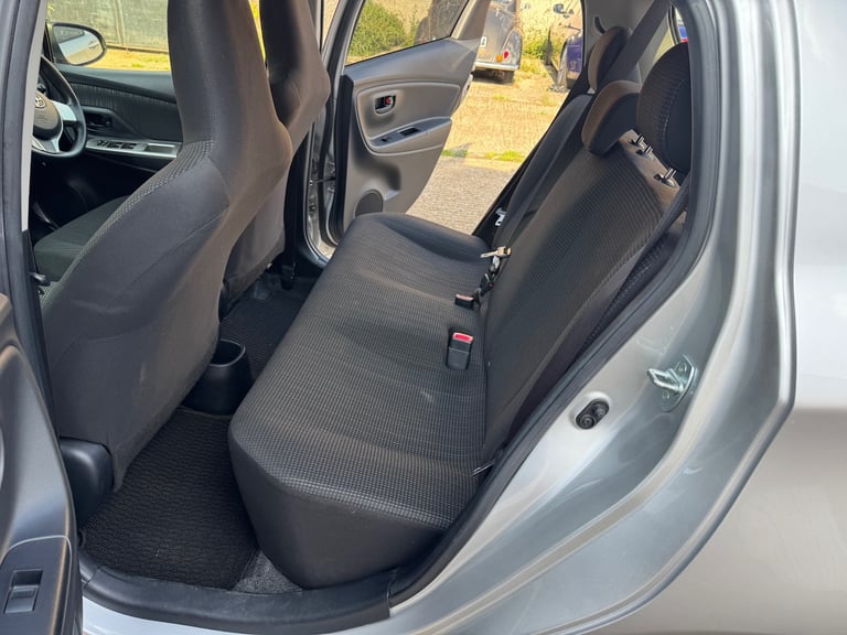 2016 Toyota Yaris Euro 6 Hatchback Petrol Automatic