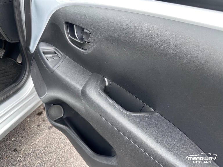 2019 Citroen C1 1.0 VTi Feel Euro 6 5dr HATCHBACK Petrol Manual