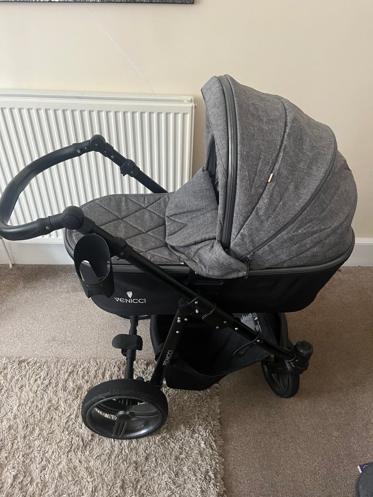 Venicci 3in 1 travel system