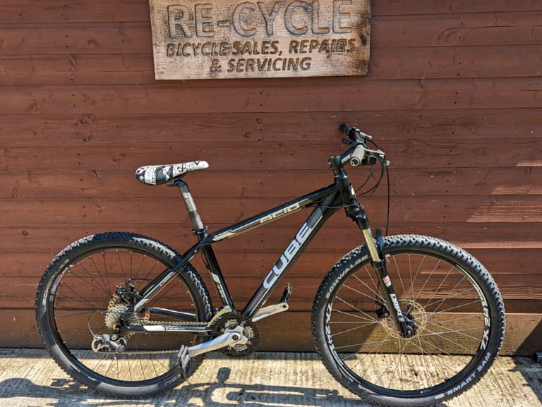 Cube acid mens /teen medium hardtail mountain bike (REFURBISHED)
