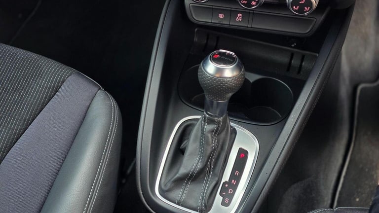 AUDI A1 1.4 TFSI S line Sportback S Tronic Euro 5 5dr 2012