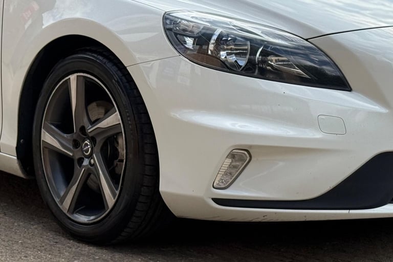 2015 Volvo V40 1.6 D2 R-Design Powershift Euro 5 (s/s) 5dr Diesel