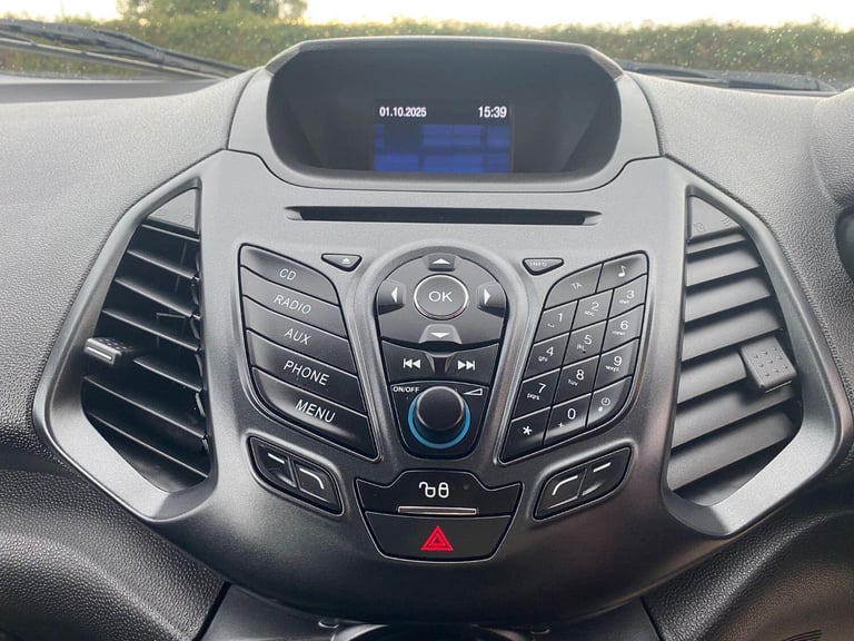 FORD ECOSPORT 1.5 ZETEC PETROL LOW MILEAGE LOVELY CONDITION NEW CAMBELT KIT