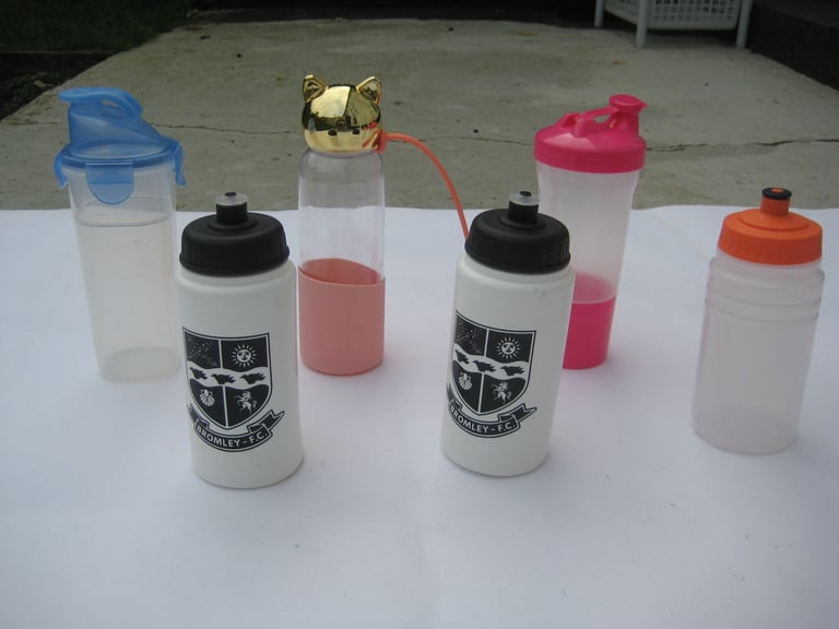 image for Brand New: 6 Various Plastic Water Bottles Largest Size 600 ml: All 6 for £4.00