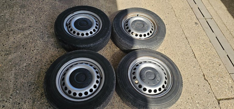 2006 Volkswagen Transporter 1.9 TDI T28 L1 H2 4dr Diesel