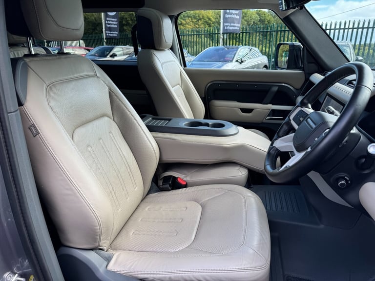 2021 Land Rover Defender 2.0 P300 HSE 90 3dr Auto [6 Seat] Estate Petrol Automatic