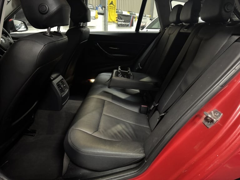 2012 BMW 3 Series 2.0 320D LUXURY TOURING 5DR Automatic Estate Diesel Automatic