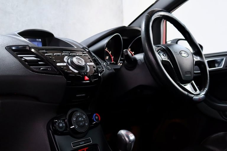 2015 Ford Fiesta 1.6 EcoBoost ST-2 3dr HATCHBACK PETROL Manual