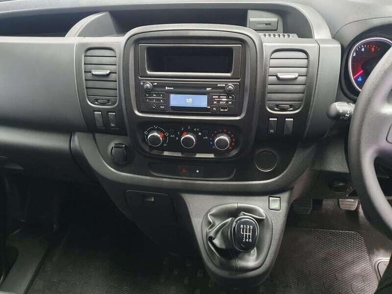 2021 Renault Trafic 2.0 dCi ENERGY SL28 Business 7 Seats 5dr MPV Diesel Manual