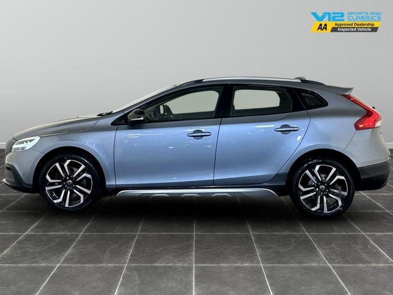 2019 Volvo V40 Cross Country 1.5 T3 GPF Pro Auto Euro 6 (s/s) 5dr Automatic Hatchback Petrol Auto...