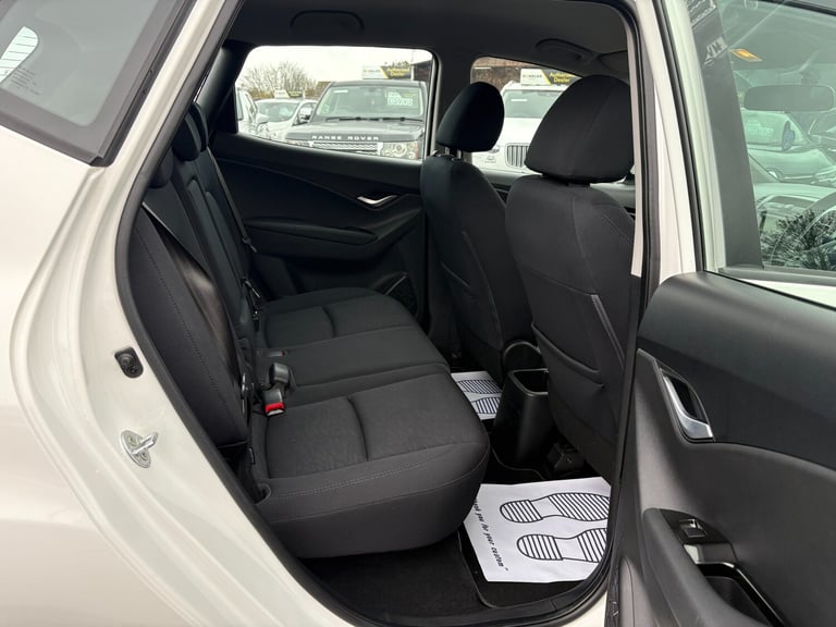 2013 Hyundai ix20 1.6 Active Hatchback 5dr Petrol Auto Euro 5 (123 bhp) Petrol