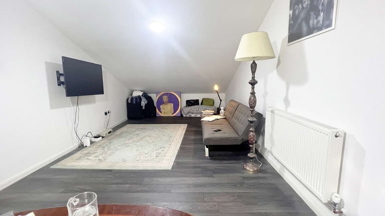 Work/live Unit | Creative Artist Studio | Private Office |  Warehouse Unit to rent  in Enfield EN3