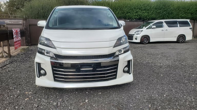 Toyota vellfire gs 2.4 auto white fresh japanese import 7 seater sunroofs 2013
