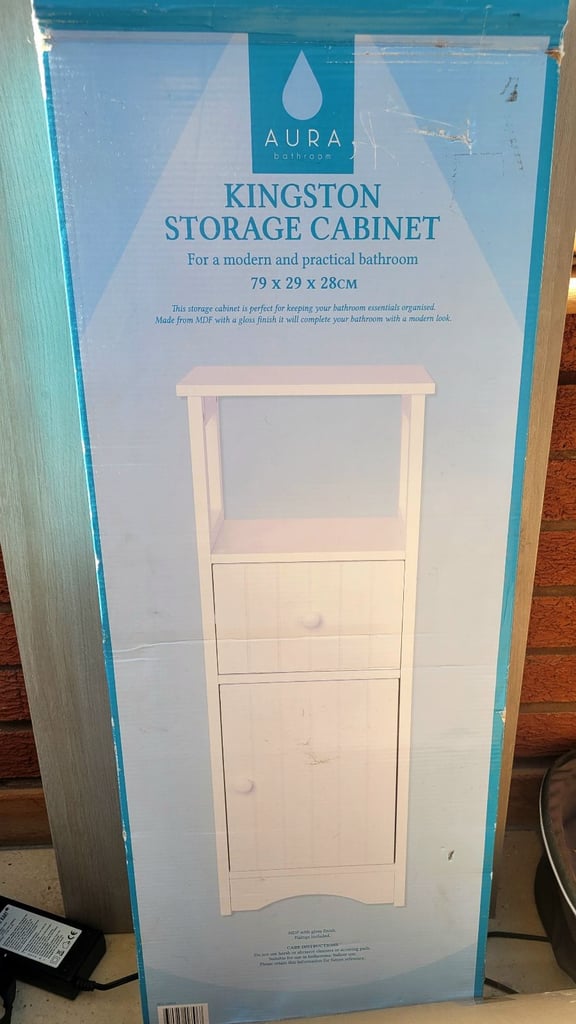 Storage cabinet