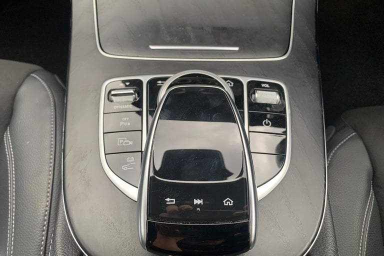 2021 Mercedes-Benz E-Class E300de AMG Line Premium 4dr 9G-Tronic Saloon DIESEL/ELECTRIC Automatic