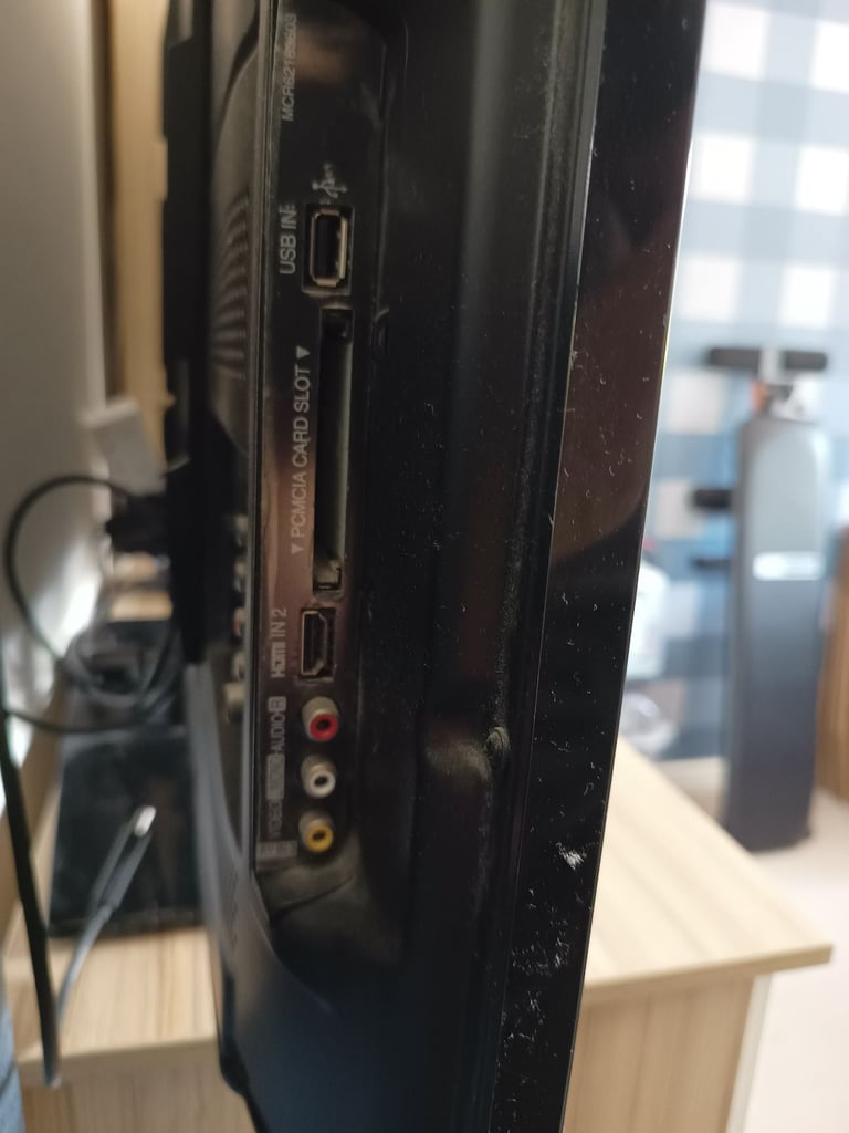 LG tv 42in