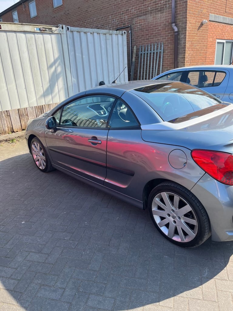 Peugeot, 207, Convertible, 2007, Manual, 1598 (cc),2 doors - Image 2