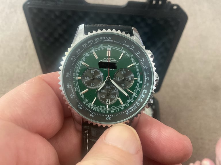 MENS AVIATOR WATCH GREEN FACE