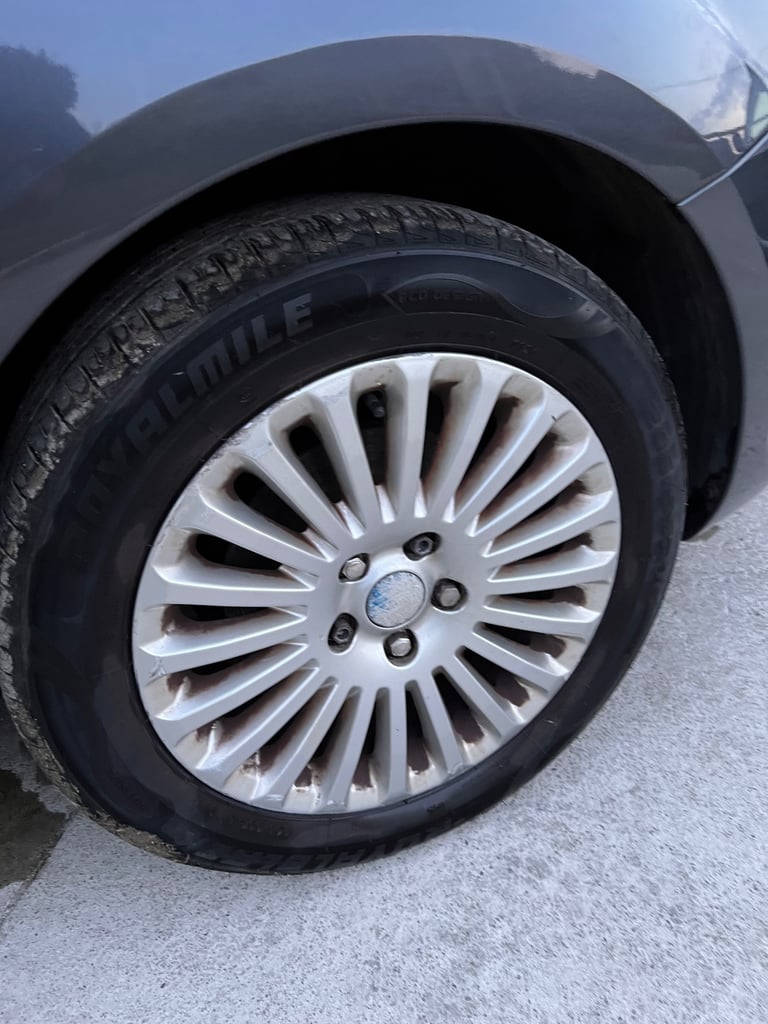 2010 Ford Focus 1.6 Titanium 5dr HATCHBACK Petrol Manual