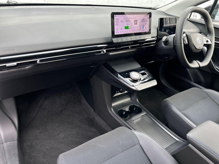 2025 MG MG4 64kWh Trophy Long Range Hatchback 5dr Electric Auto (203 ps) Hatchback ELECTRIC Autom...