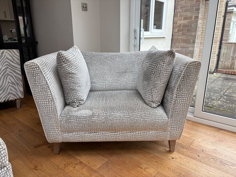 image for Dfs stylish sofa bundle (can sell separately)