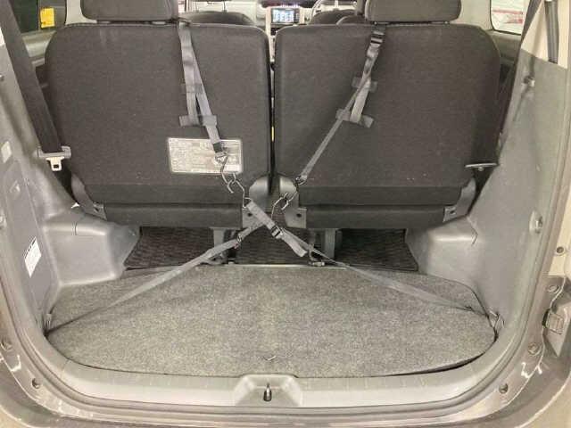 TOYOTA NOAH WELCAB WITH DISABILITY / DISABLED ACCESS SEAT