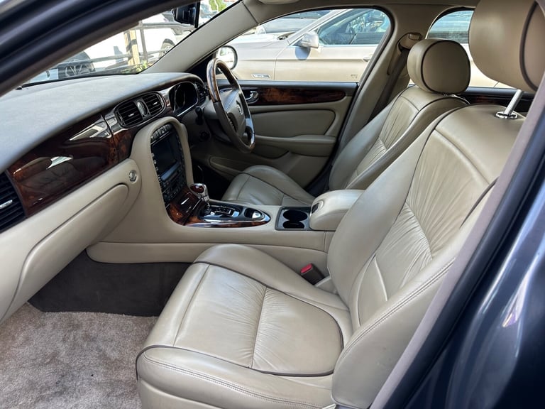 2006 Jaguar XJ XJ 2.7 TDVi Sovereign 4dr Auto SALOON Diesel Automatic
