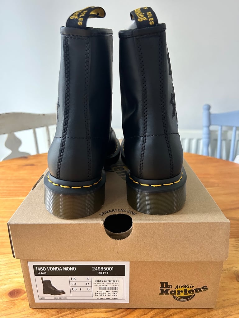 1460 Vonda Floral Dr Marten Black Boots