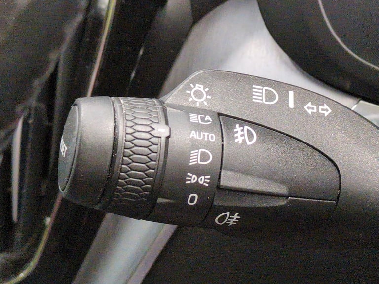 2021 Volvo XC60 2.0 B4 MHEV Momentum SUV 5dr Diesel Hybrid Auto AWD Euro 6 (s/s) (197 ps) - Suv H...