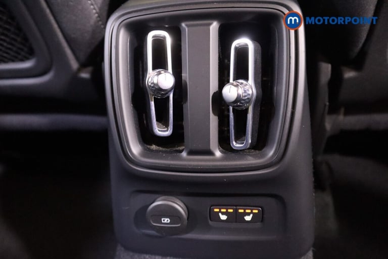 2022 Volvo XC40 1.5 T4 Recharge PHEV Plus Dark 5dr Auto ESTATE PETROL/ELECTRIC Automatic