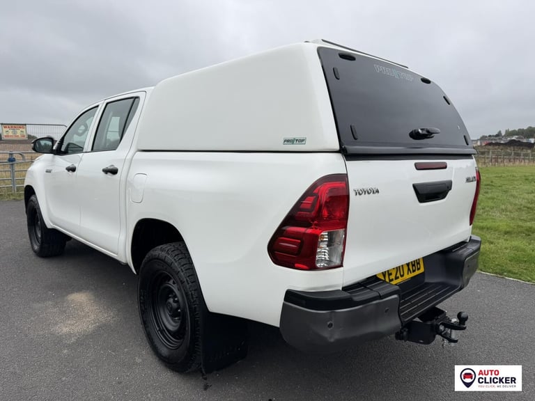 2020 Toyota Hilux 2.4 D-4D Active Pickup Extended Cab 4dr Diesel Manual 4WD Euro 6 (3.5t) (15 Pic...