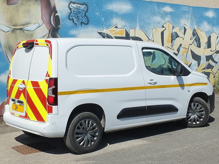 2024 Citroën Berlingo 1000 M Driver Edition BlueHDi 100PS S&S Small Panel Van