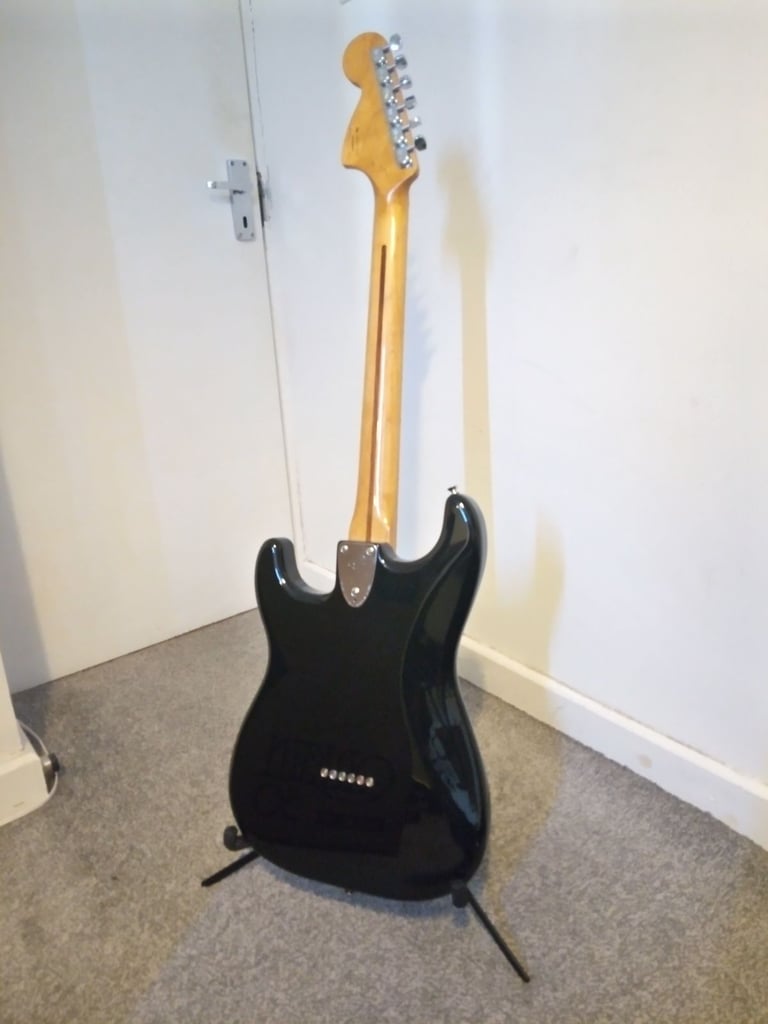 Fender Vintera '70s Limited Edition Hardtail Stratocaster/Strat (black/mint)