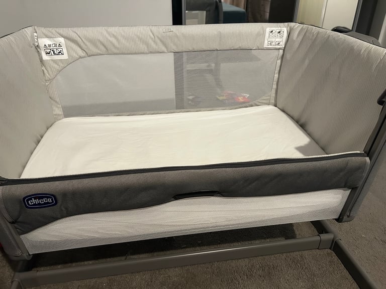 Chicco next to me crib