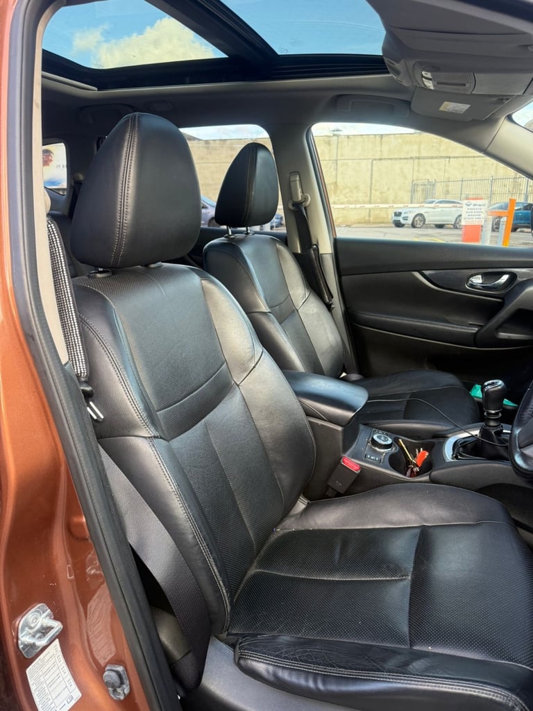 Nissan, X-TRAIL, Estate, 2016, Manual, 1598 (cc),  5 doors 4x4