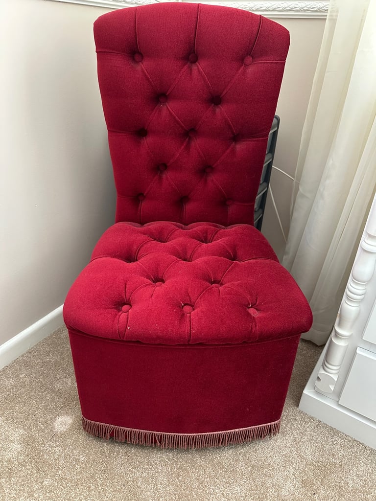 RETRO VANITY/DRESSING ROOM CHAIR, LOVELY CONDITION, BUTTON BACK & SEAT,