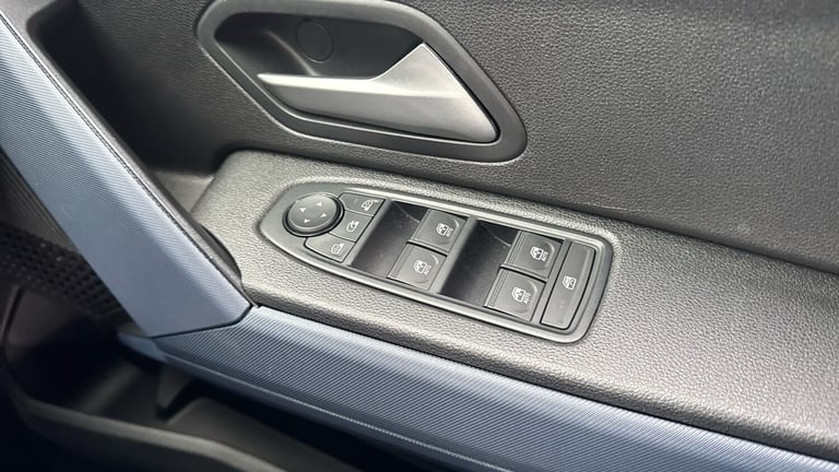 2024 Dacia Duster 1.6 Hybrid 140 Journey 5dr Auto HATCHBACK PETROL/ELECTRIC Automatic