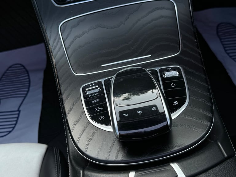 MERCEDES-BENZ E CLASS E400 3.0 V6 AMG LINE 4MATIC PREMIUM + E53 STYLING, 1 OWNER