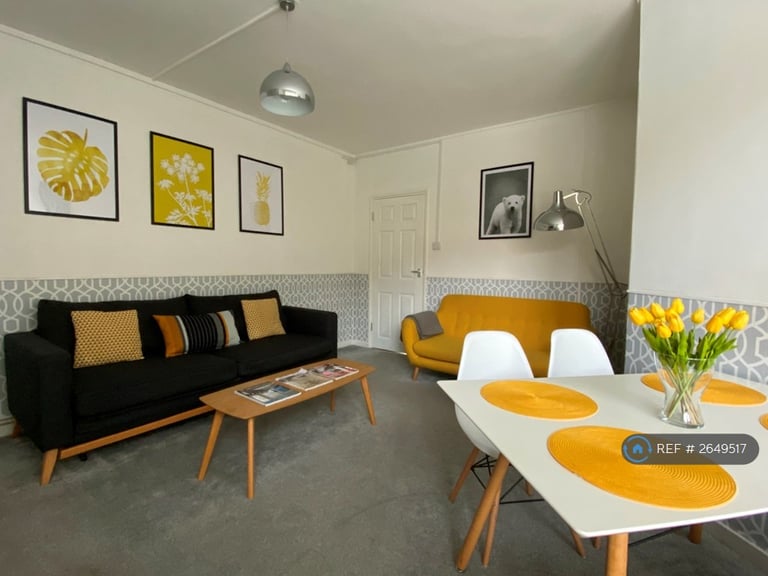 image for 1 bedroom flat in Fulham Court, Fulham, SW6 (1 bed) (#2649517)