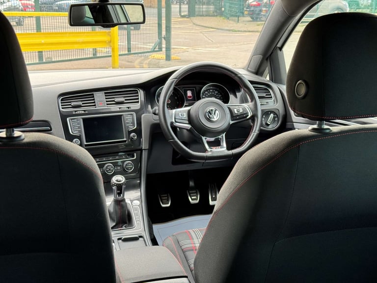 2015 Volkswagen Golf 2.0 Golf GTi Launch 3dr - NATIONAL DELIVERY* Hatchback Petrol Manual