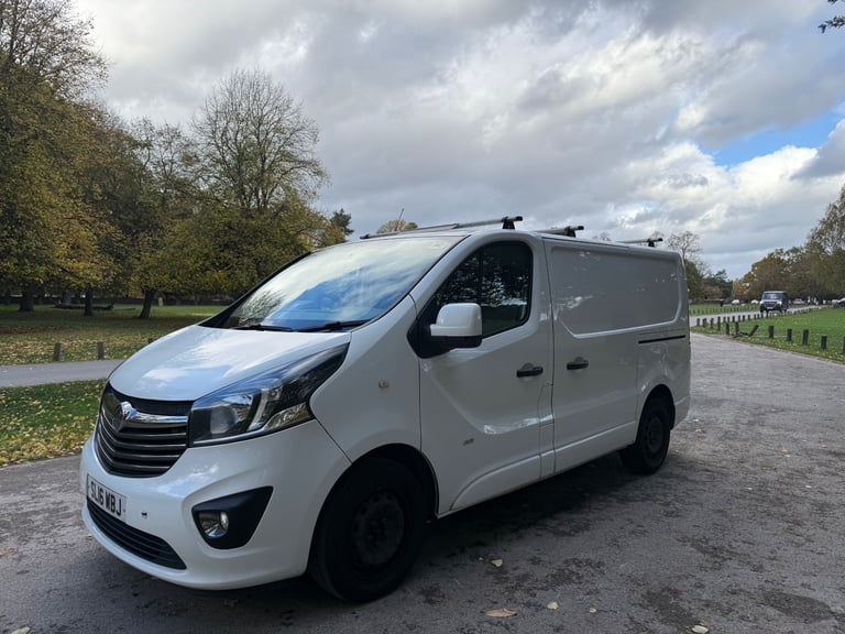 VAUXHALL VIVARO SPORTIVE 1.6 CDTI BI TURBO 2016 REG WITH AIR CON & 12 MONTHS MOT! READY FOR WORK! 