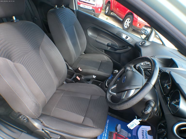 2017 Ford Fiesta 1.0 EcoBoost Zetec 3dr HATCHBACK Petrol Manual