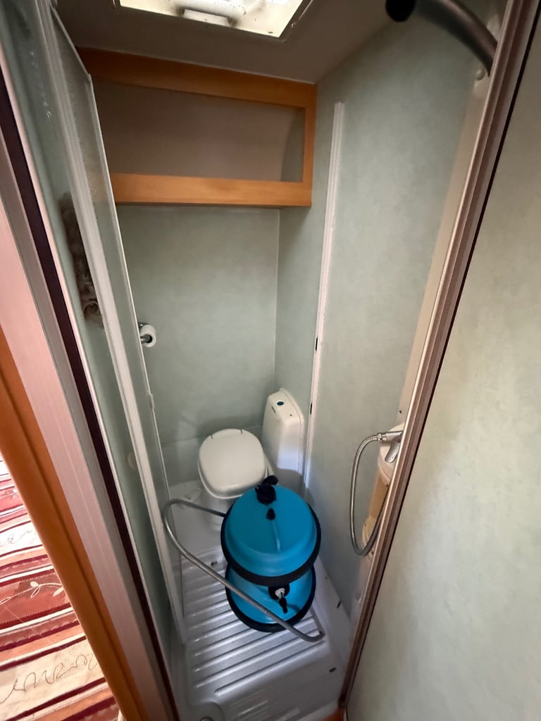 Swift Archway Hartwell Fixed Bed Awning & Motor Mover