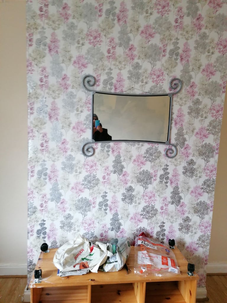 3 bed room semi detached house TO LET