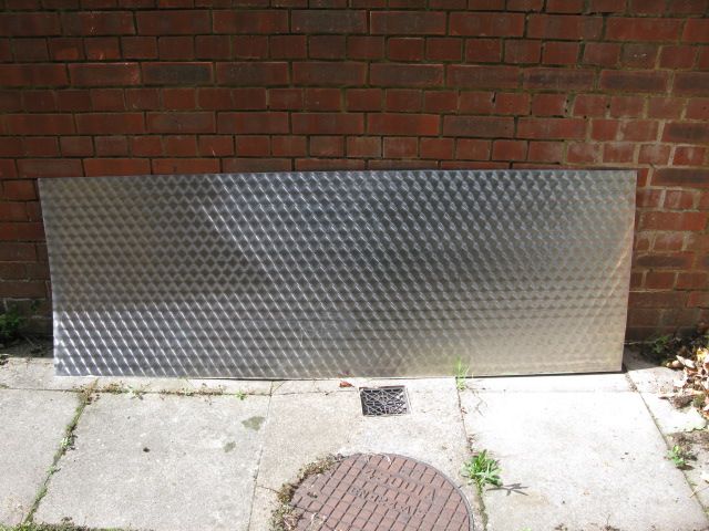 Stainless Steel Sheet ( Circle Polished ) . Size : L=194cm , W=68cm , D=2mm