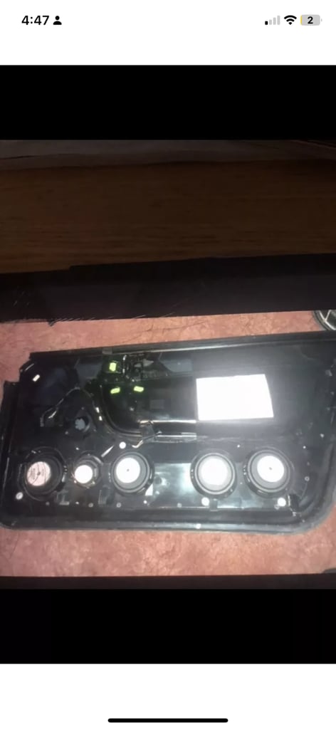 Audi TT jehnert speakers set up