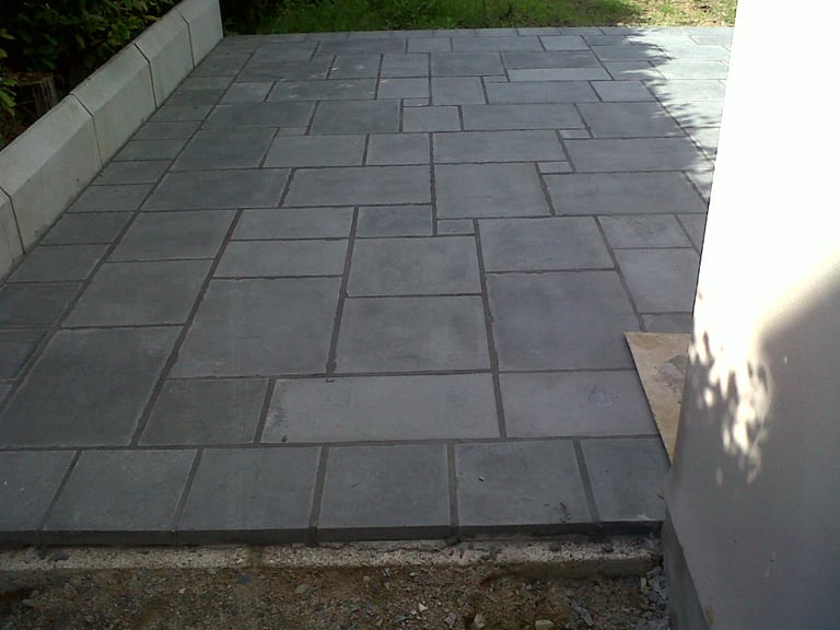 40m2 of charcoal patio slabs DELIVERED anywhere in Northern Ireland