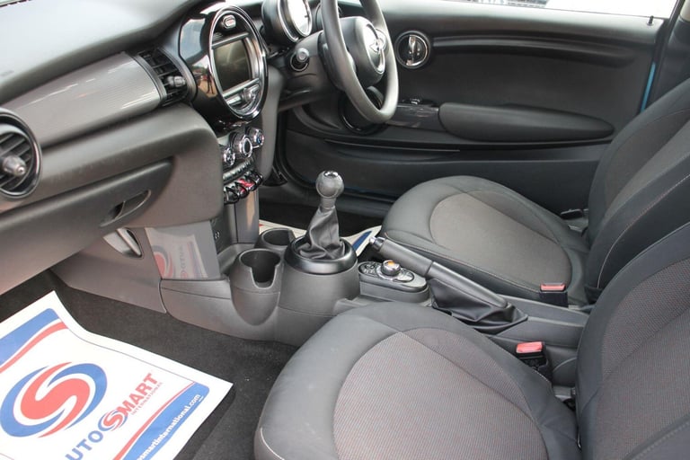 2015 MINI Hatch 1.5 Cooper Euro 6 (s/s) 3dr HATCHBACK Petrol Manual