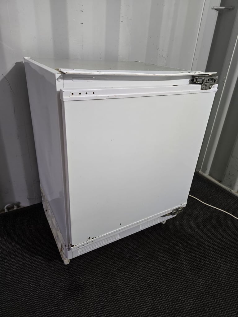 Free Delivery - Integrated Undercounter Fridge/Freezer (£80)