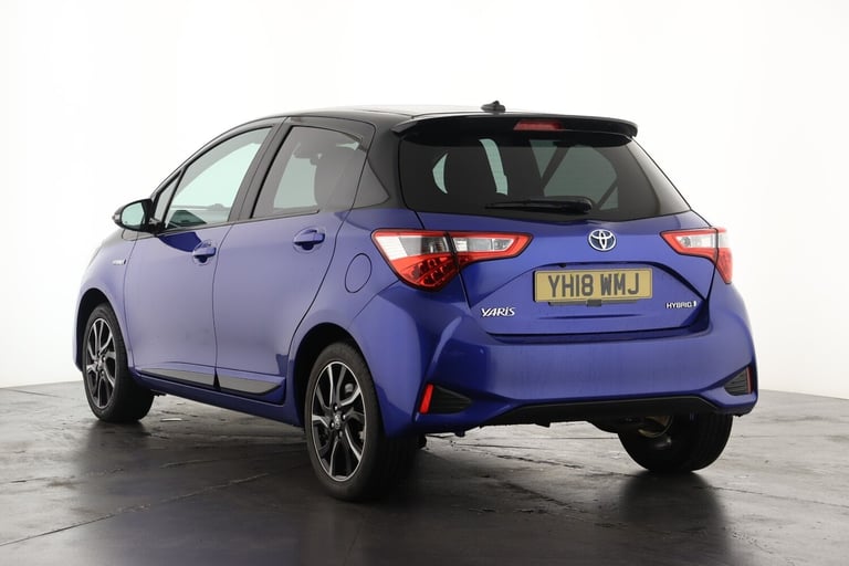 2018 Toyota Yaris 1.5 Hybrid Red Bi-tone 5dr CVT HATCHBACK PETROL/ELECTRIC Automatic